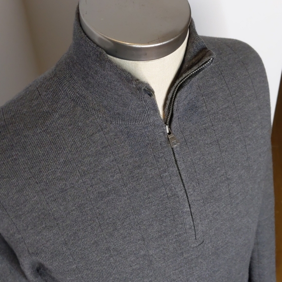 US M Banana Republic Half-Zip Sweater - Picture 2 of 4